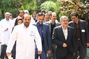 بازدید رئیس دانشگاه علوم پزشکی ایران ۱۳۹۲: عکس شماره 3 / 12